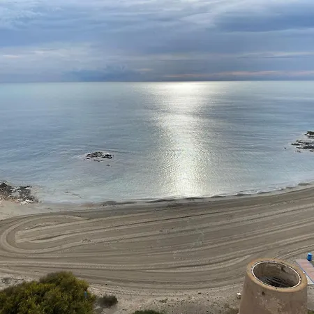 Veneciola Golf Ii - Sea Views And Relax 公寓