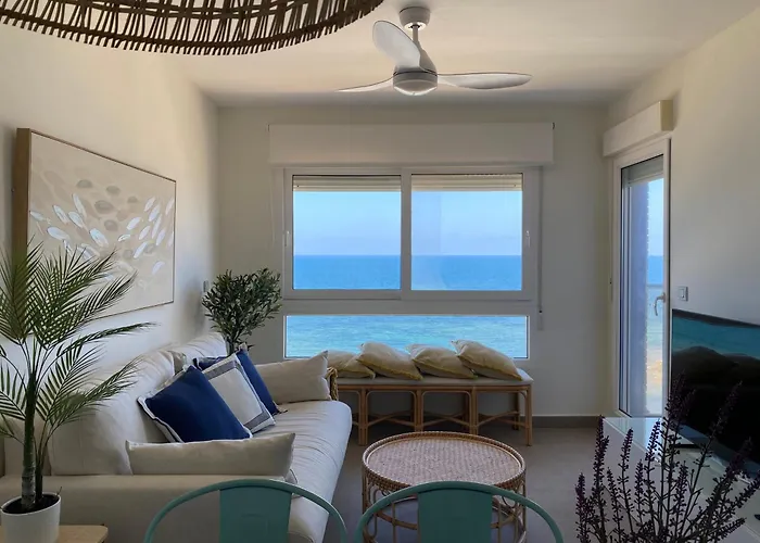 Veneciola Golf Ii - Sea Views And Relax דירה